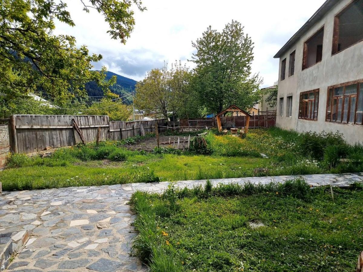 Girgola Bed & Breakfast Mestia Dış mekan fotoğraf